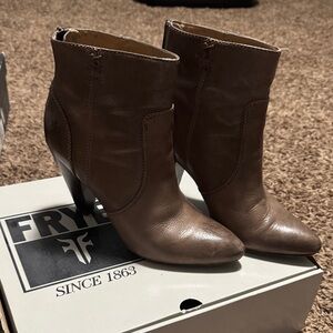 Frye Women's Tan Leather Heeled Boots